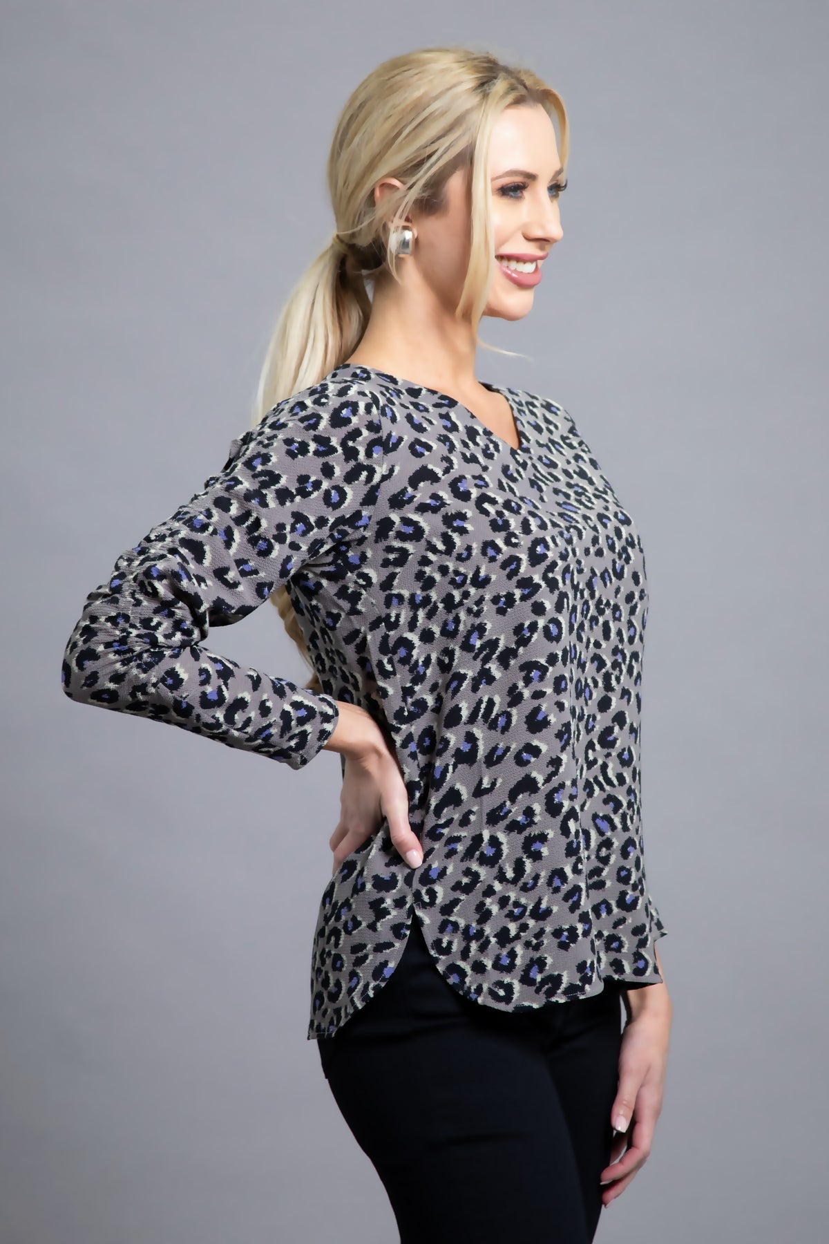 25" Ruched Sleeve V Tunic