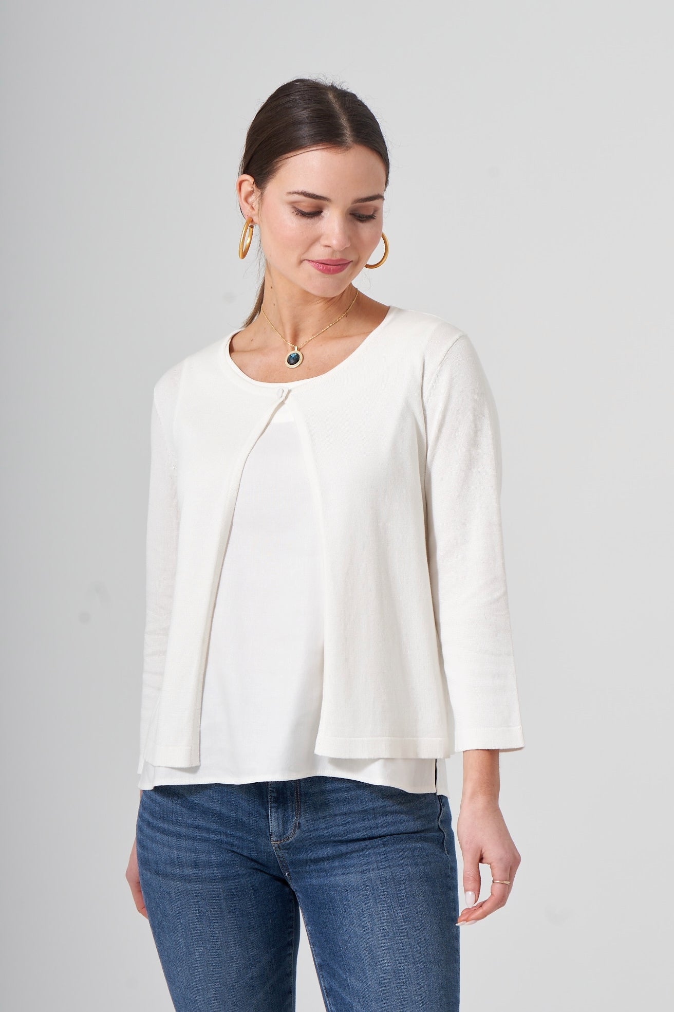 24" ¾ Sleeve One Button Crop Cardi