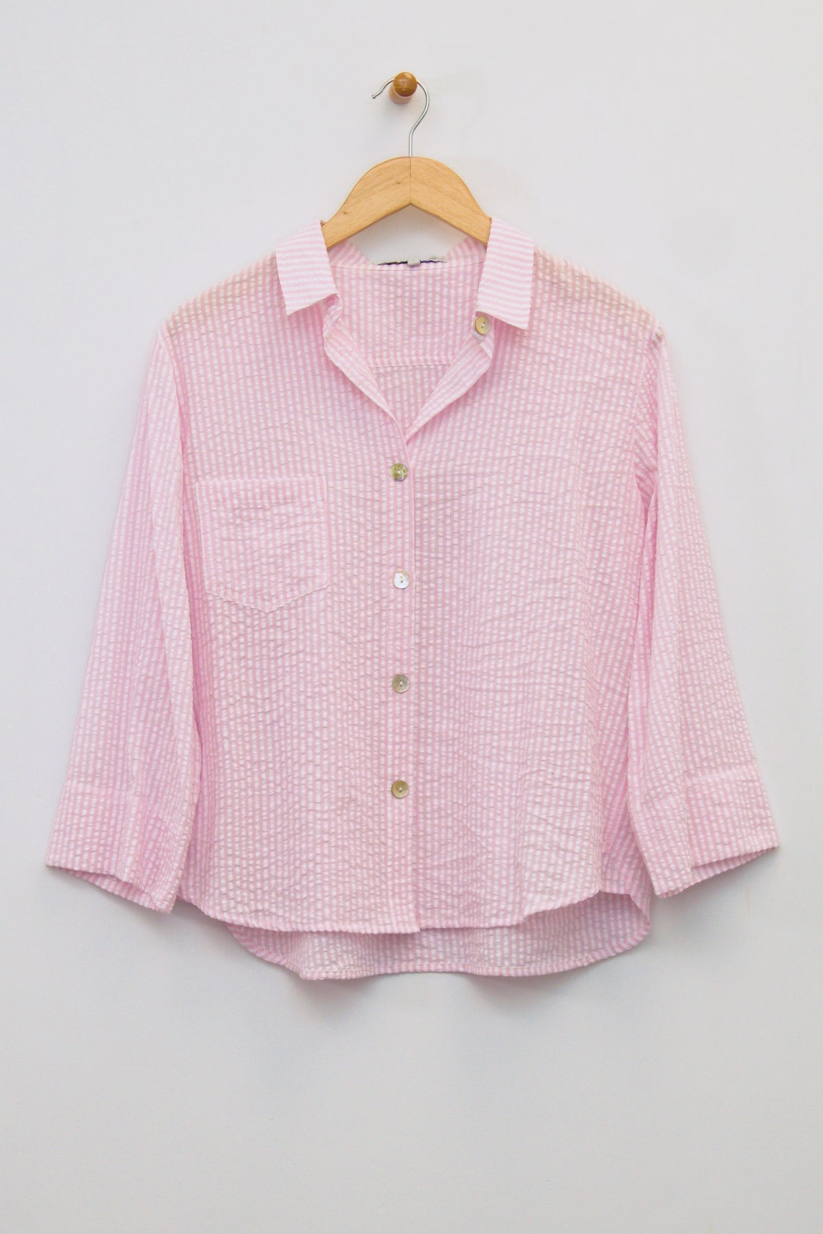 26" Basic Wing Collar Blouse