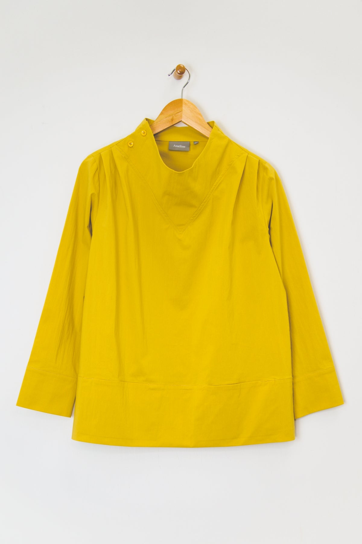 25" Long Sleeve 3 Button Funnel Collar Top