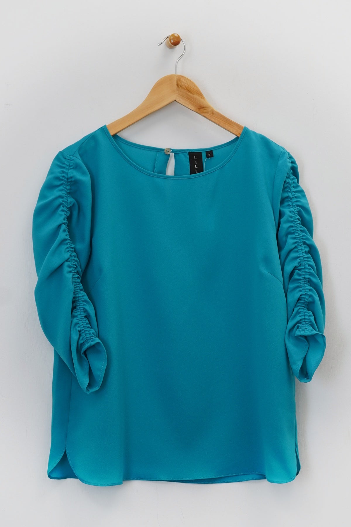 25" Ruched Elbow Sleeve Top