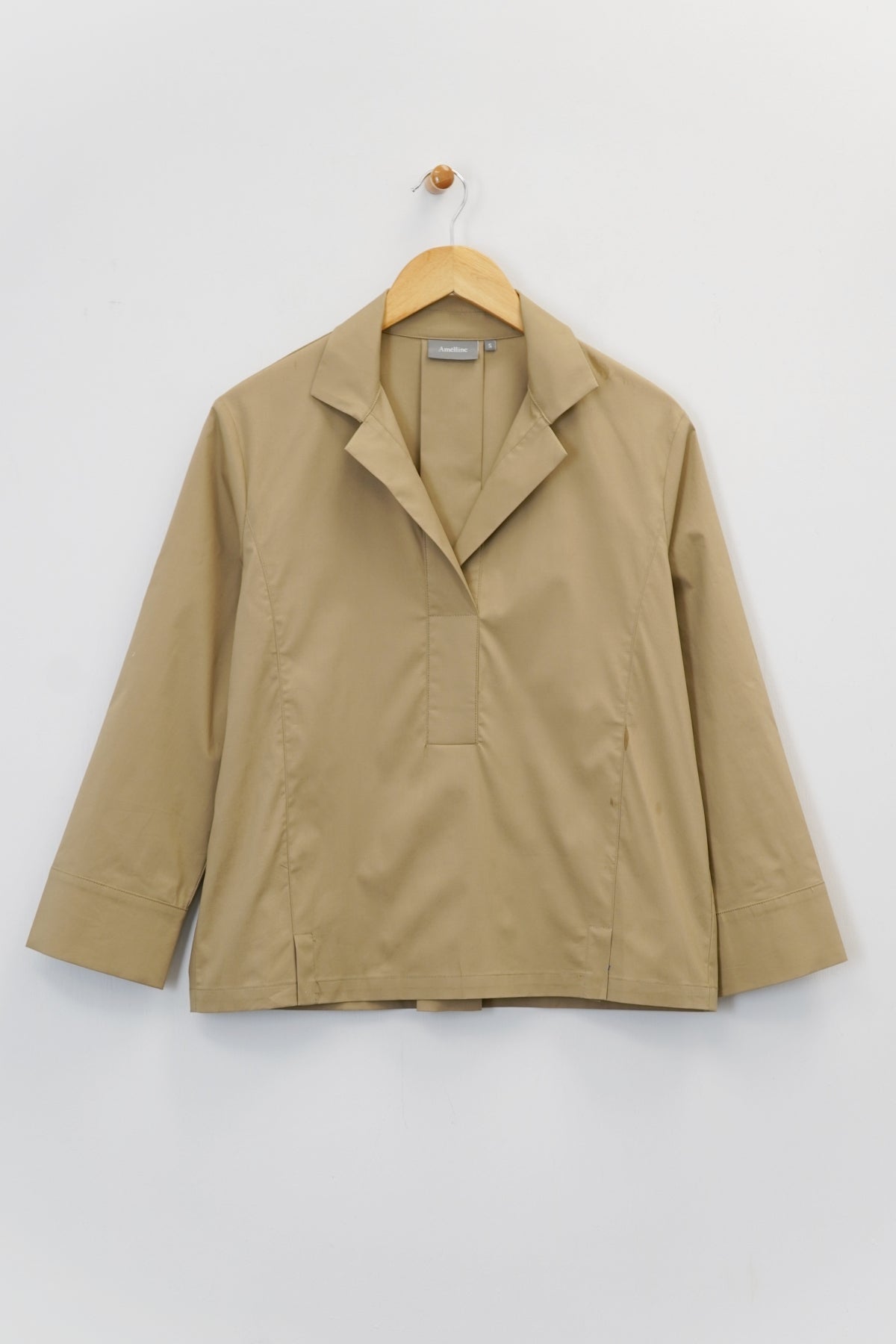 25" ¾ Sleeve Popover Top