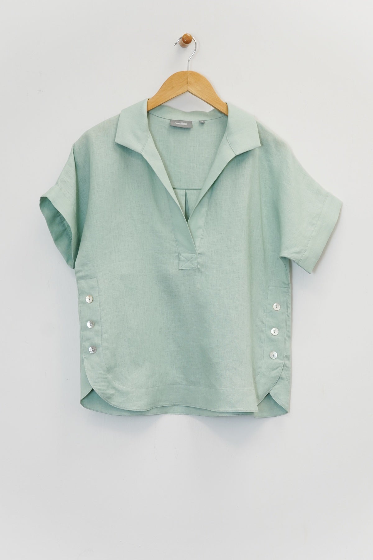 25" Short Sleeve Shirt with Side Buttons