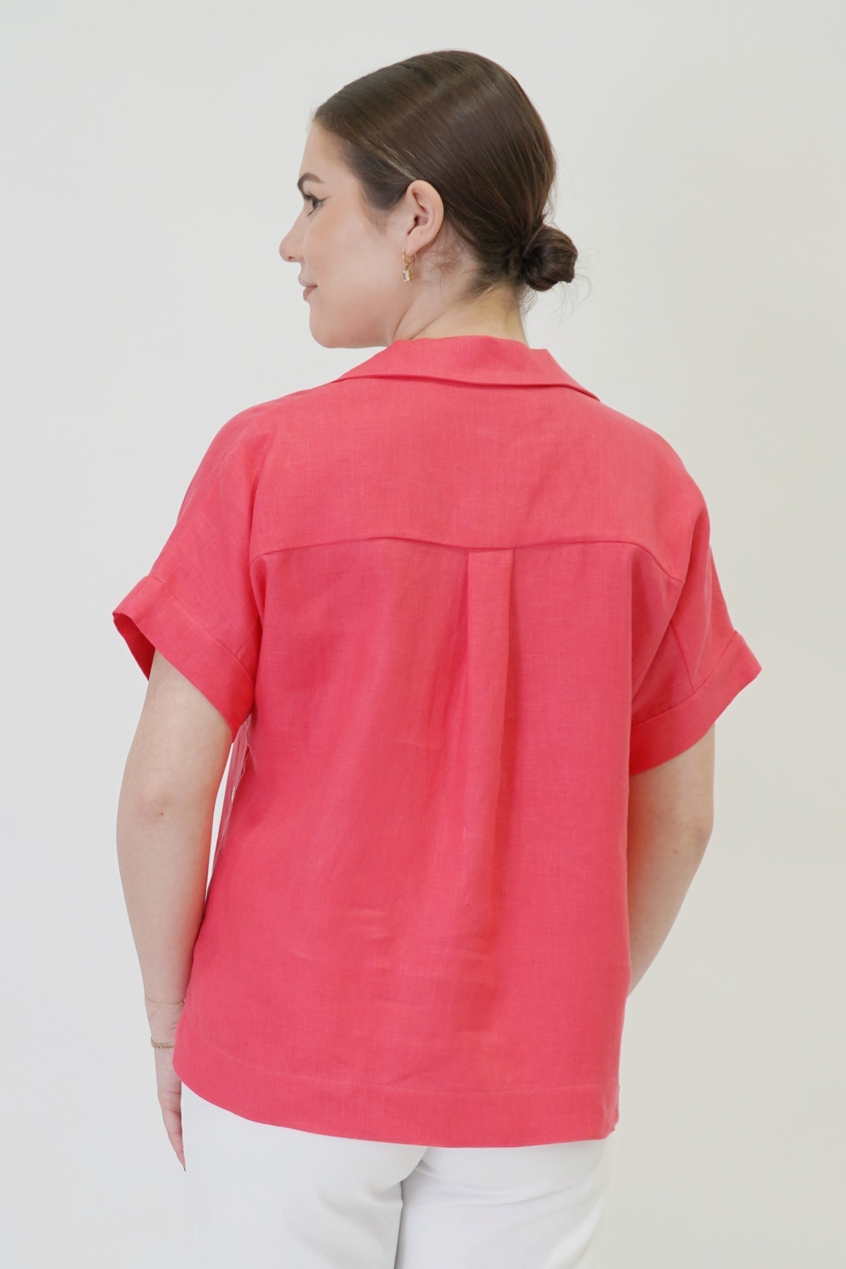 25" Short Sleeve Shirt with Side Buttons