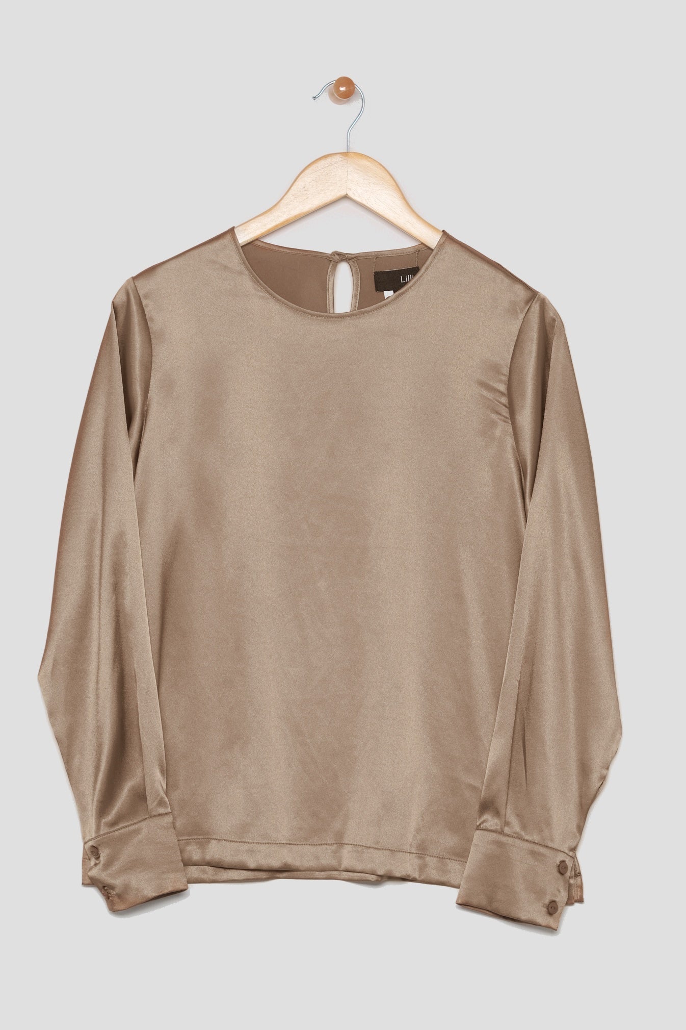 24" Satin Round Neck Easy Top