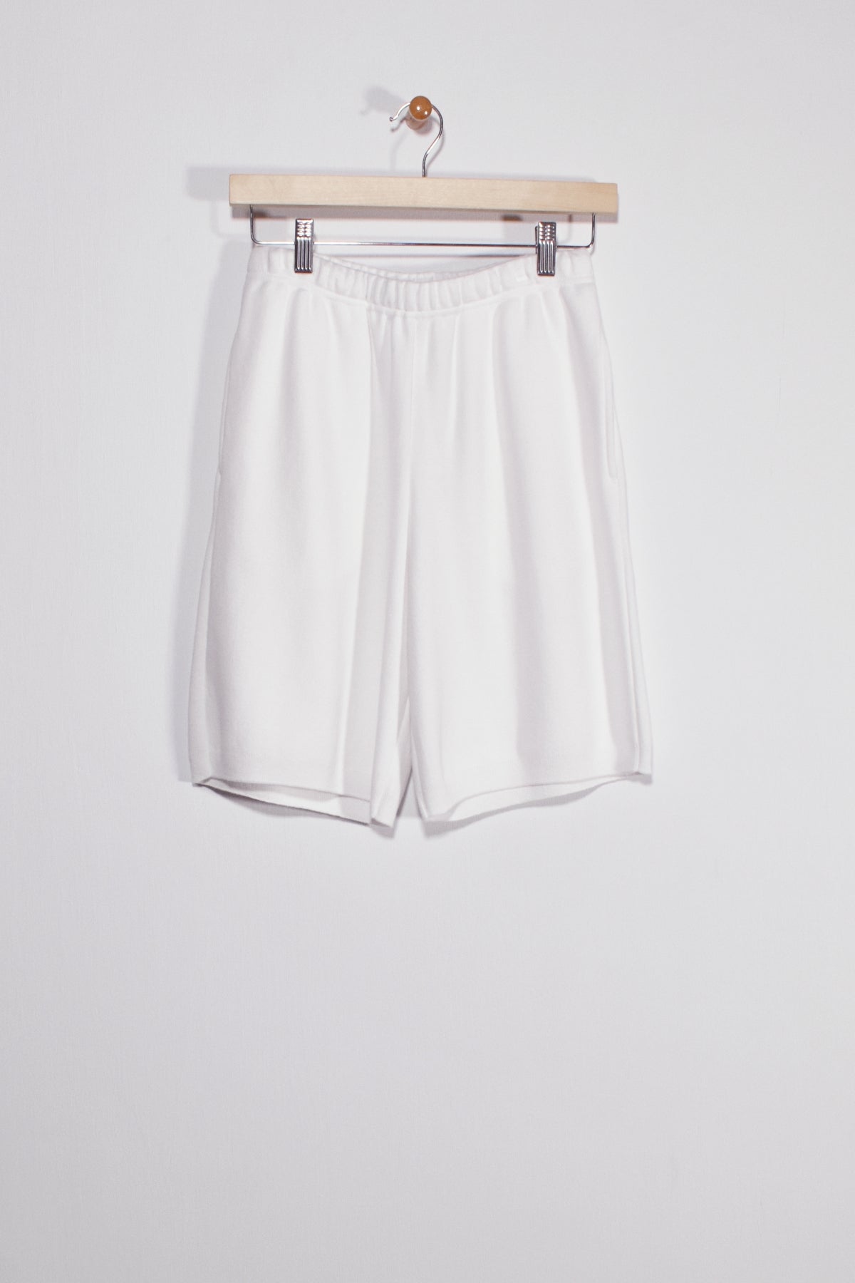 20" Classic Shorts with Pockets