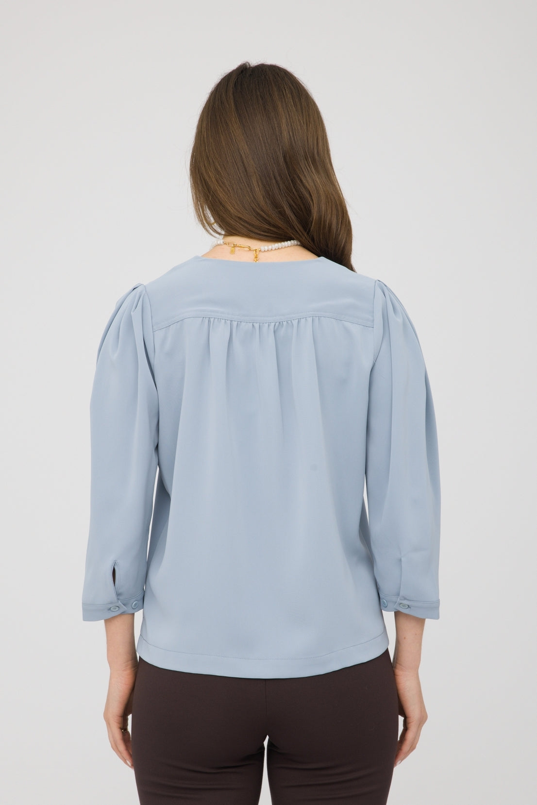 25" Elbow Sleeve V Top with Gathered Shoulder