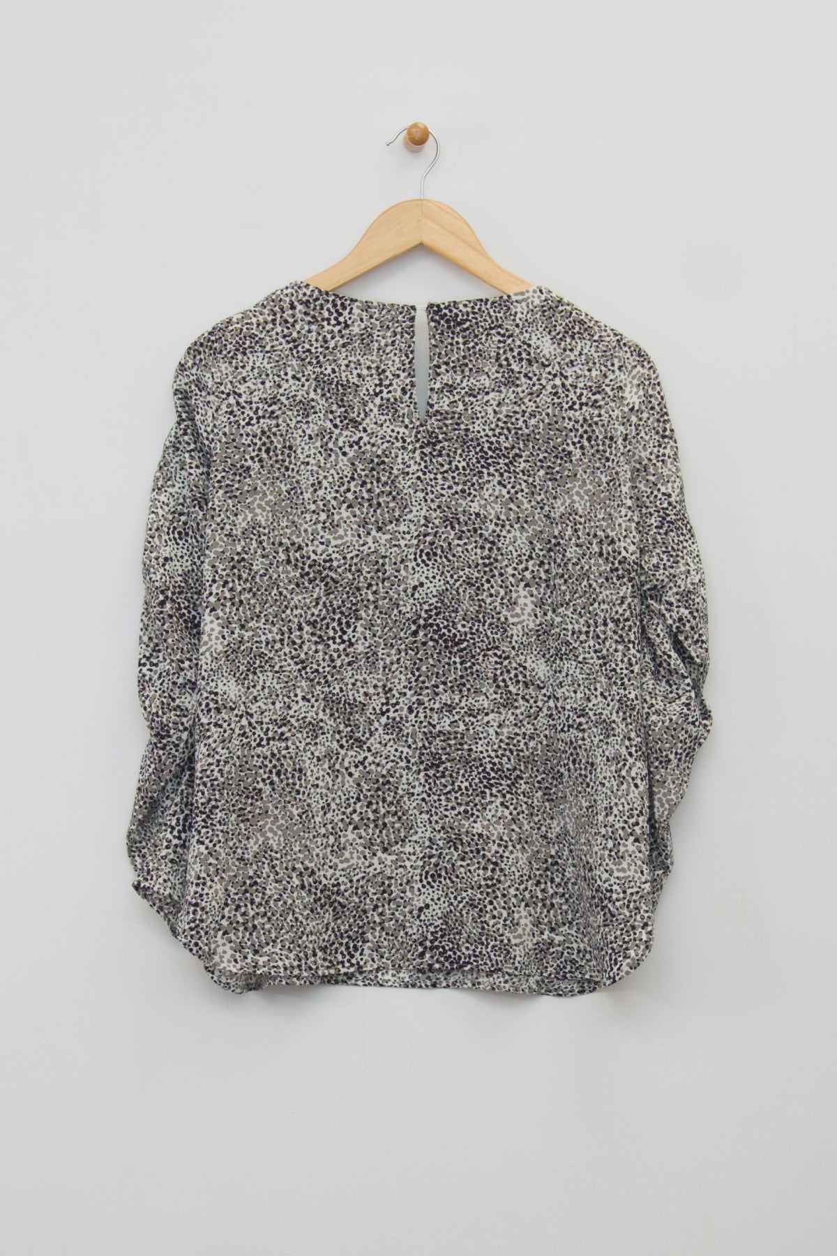 25" Ruched Sleeve V Tunic