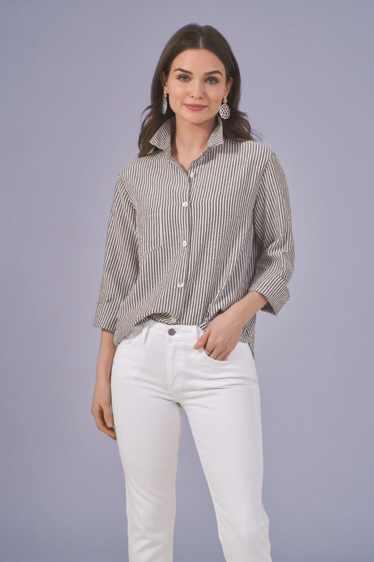 26" Basic Wing Collar Blouse
